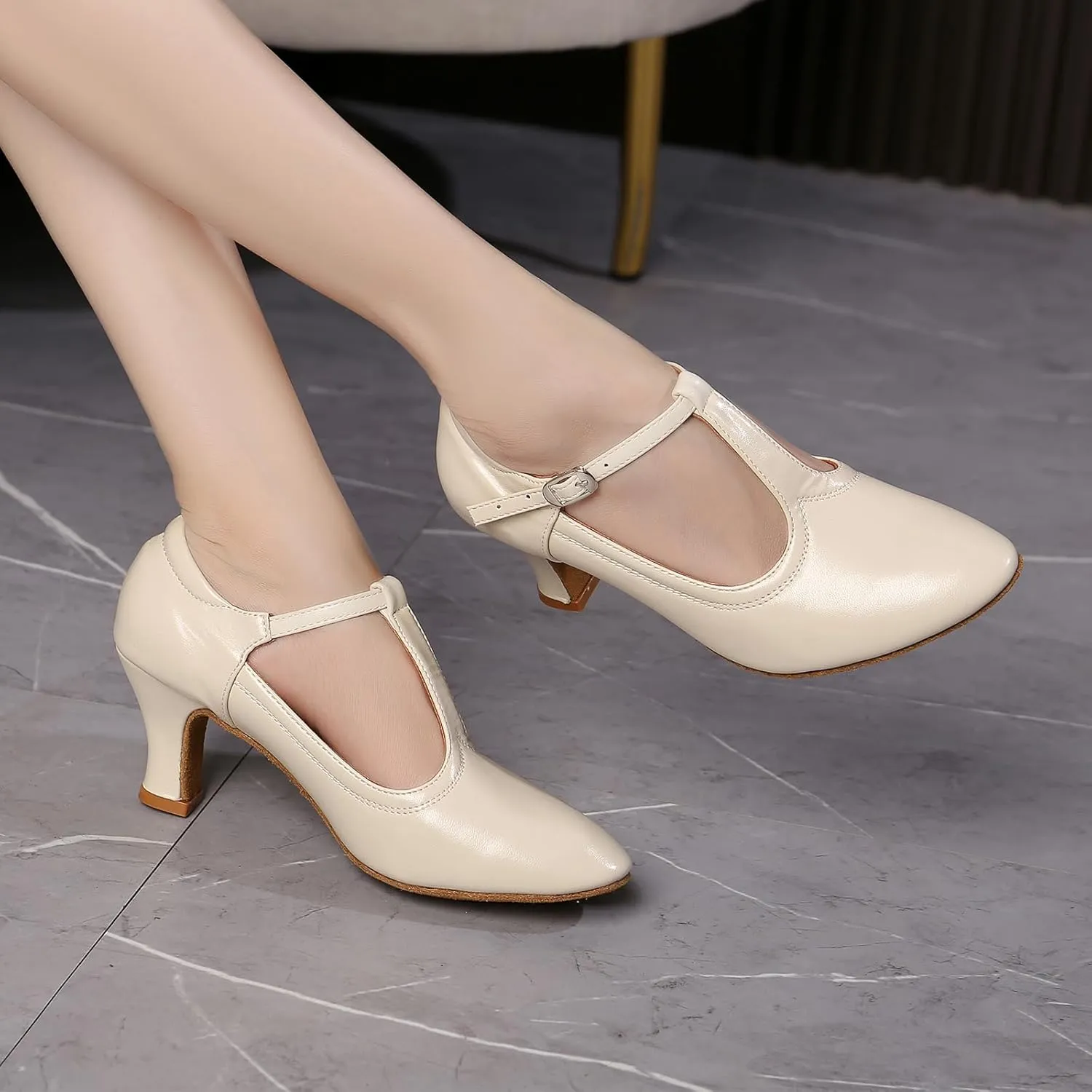 AOQUNFS Women Character Dance Shoes Ballroom Salsa Practice Performance Dancing Shoes,111