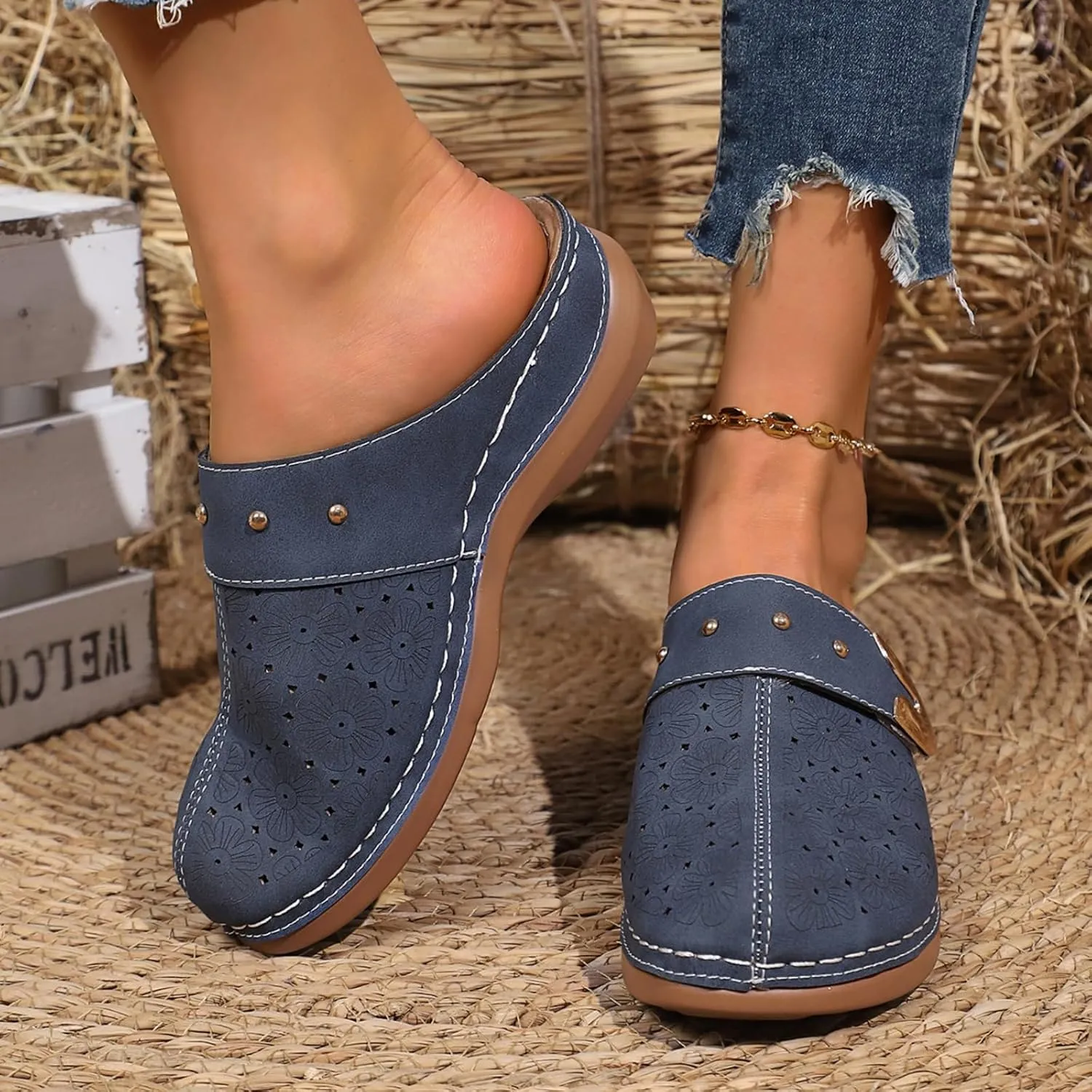 Clogs for Women Mules Shoes Comfortable Arch Support Closed Toe Sandals Backless Low Wedges, Metal Buckle Slip on Sandals Hollow Out Breathable Platform Slippers