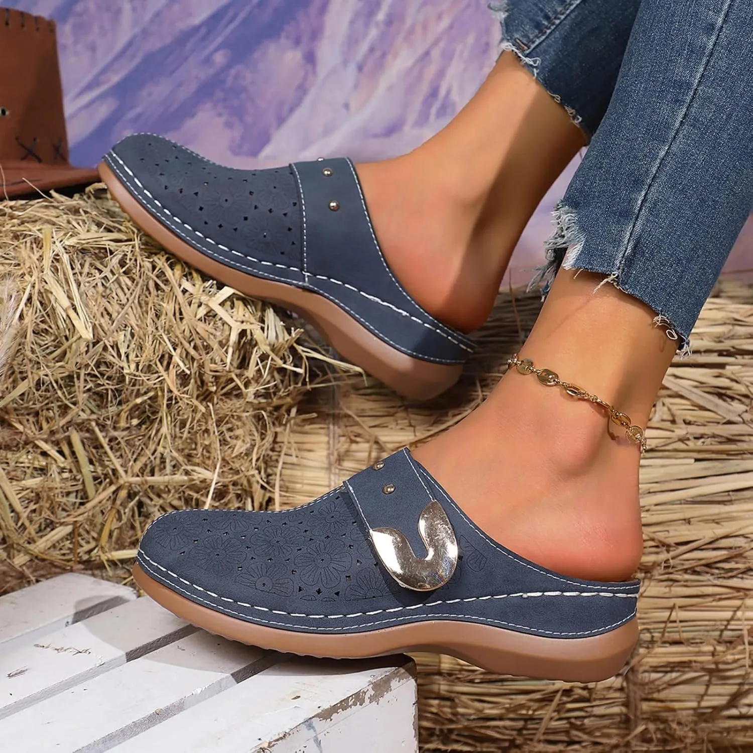Clogs for Women Mules Shoes Comfortable Arch Support Closed Toe Sandals Backless Low Wedges, Metal Buckle Slip on Sandals Hollow Out Breathable Platform Slippers