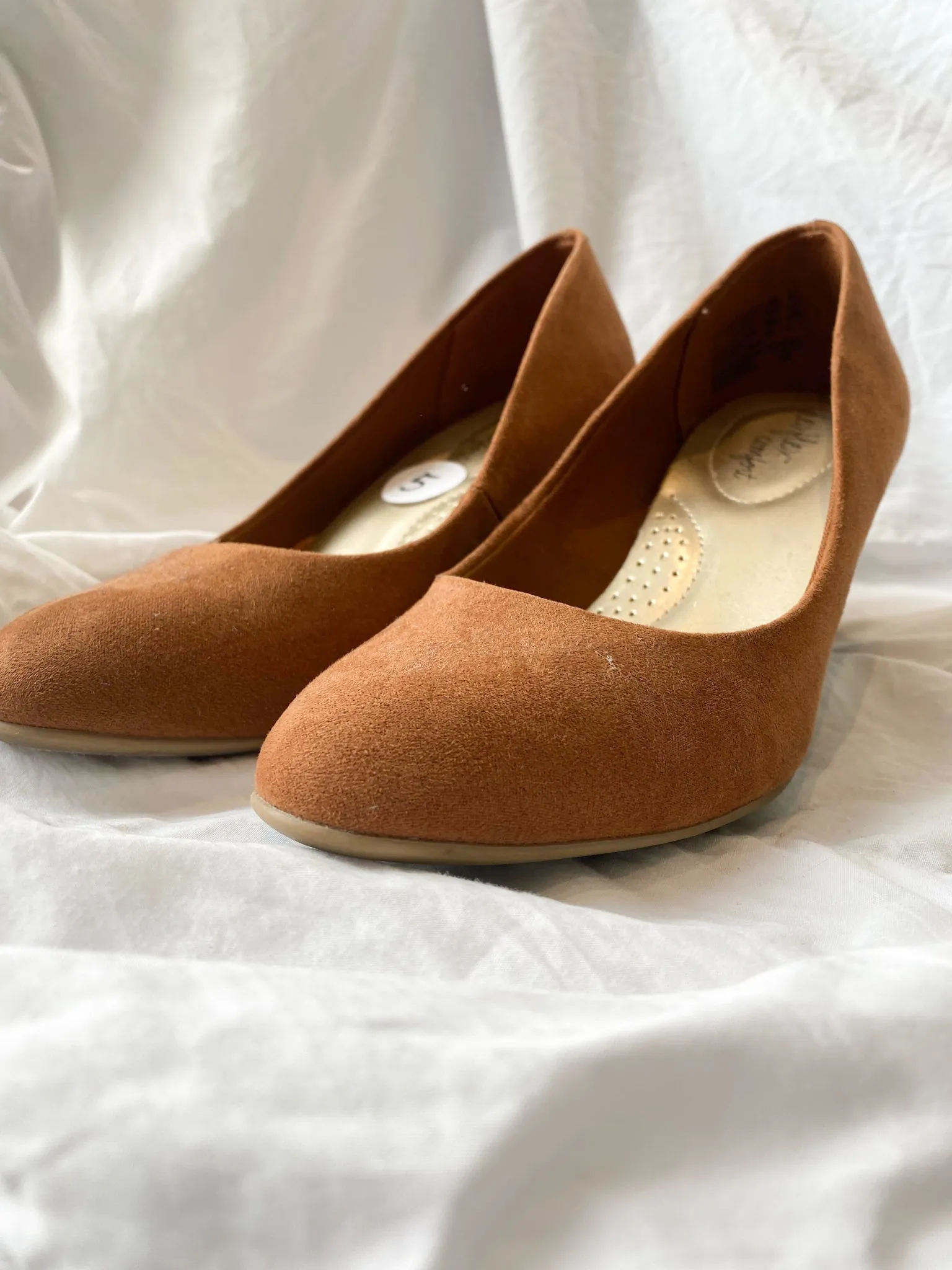 Dex Camel Flex Comfort Heels - Size 5