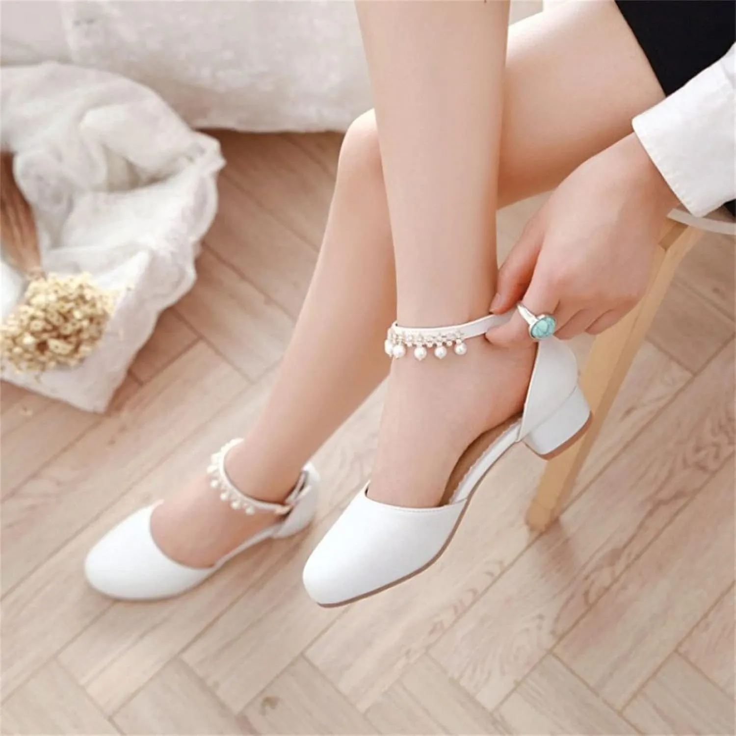 Girls Mary Jane Dress Shoes Pumps Low Heels Flower Party High School Prom Sandals Grils Closed Toe Sandals for Girls