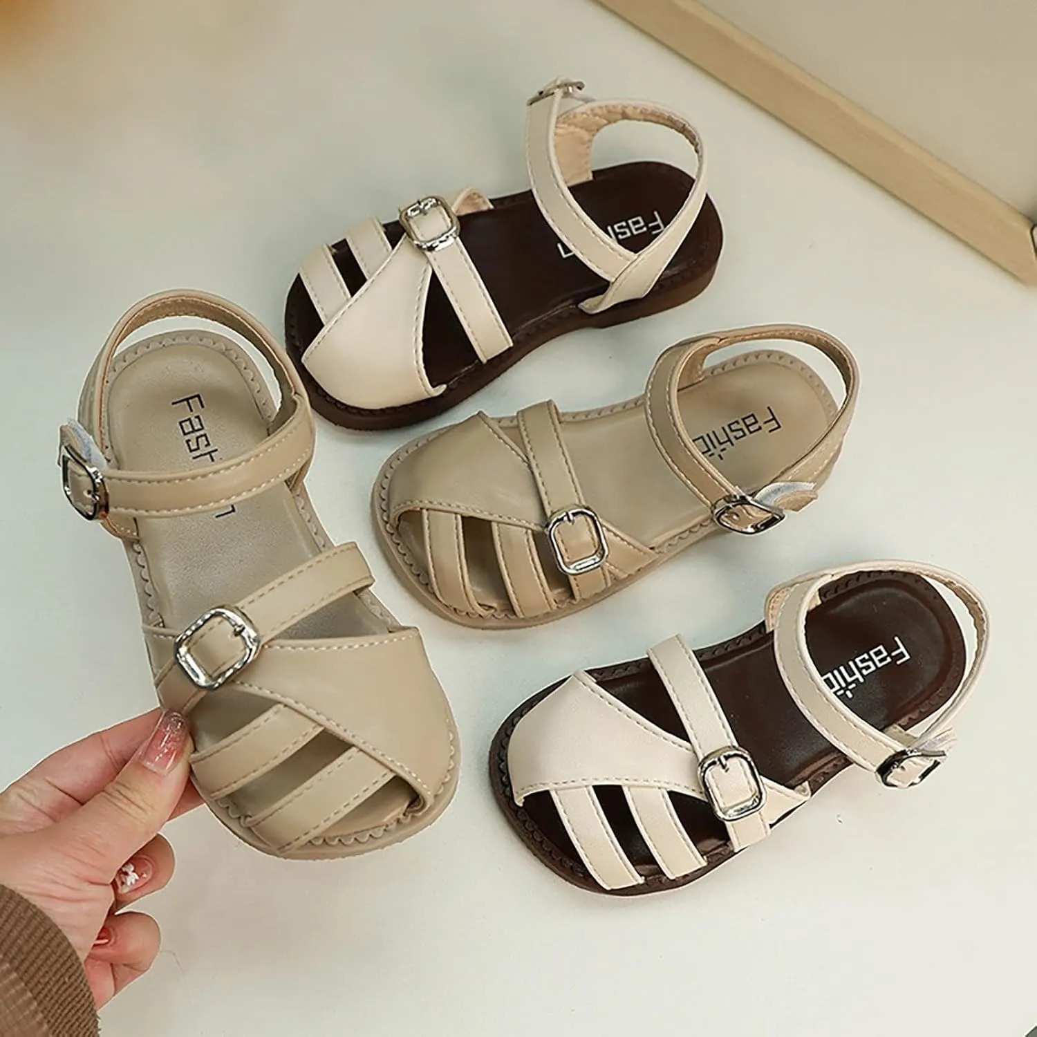 Girls Sandals Closed Toe Princess Flat Sandals Strappy Buckle Lightweight Comfort Summer Shoes for Kids Toddler