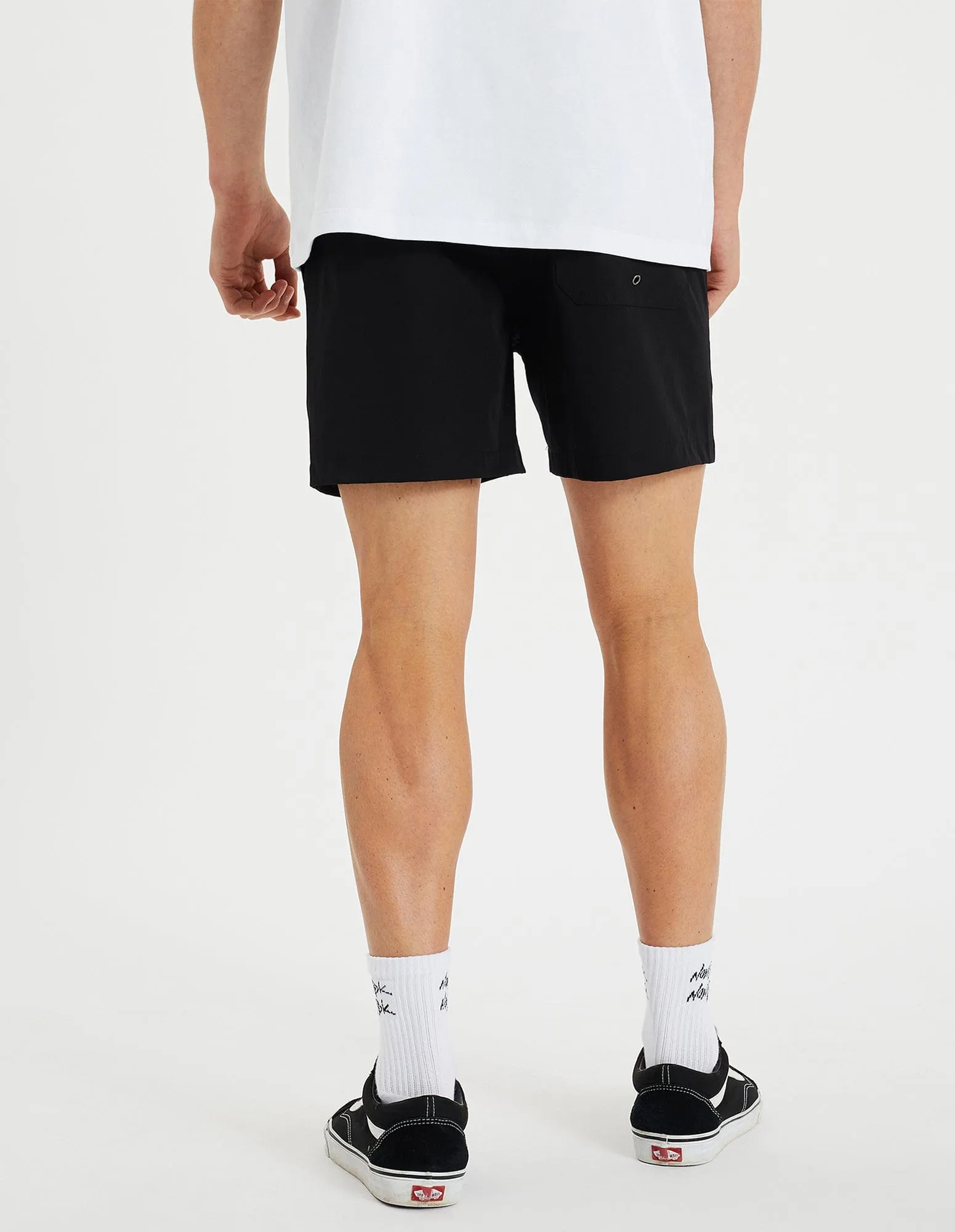 Treaty Walker Short Jet Black