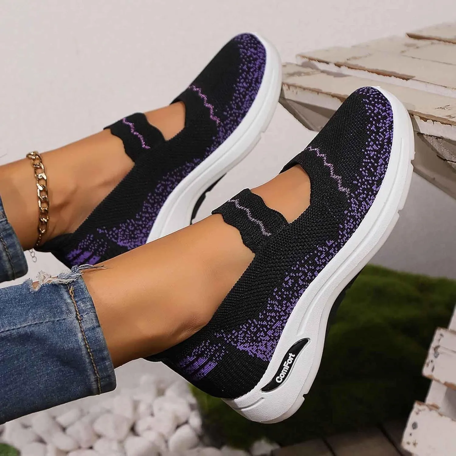Women's Casual Slip On Shoes Breathable Lightweight Low Heel Sneakers Comfort Womens Casual Flat Sandals