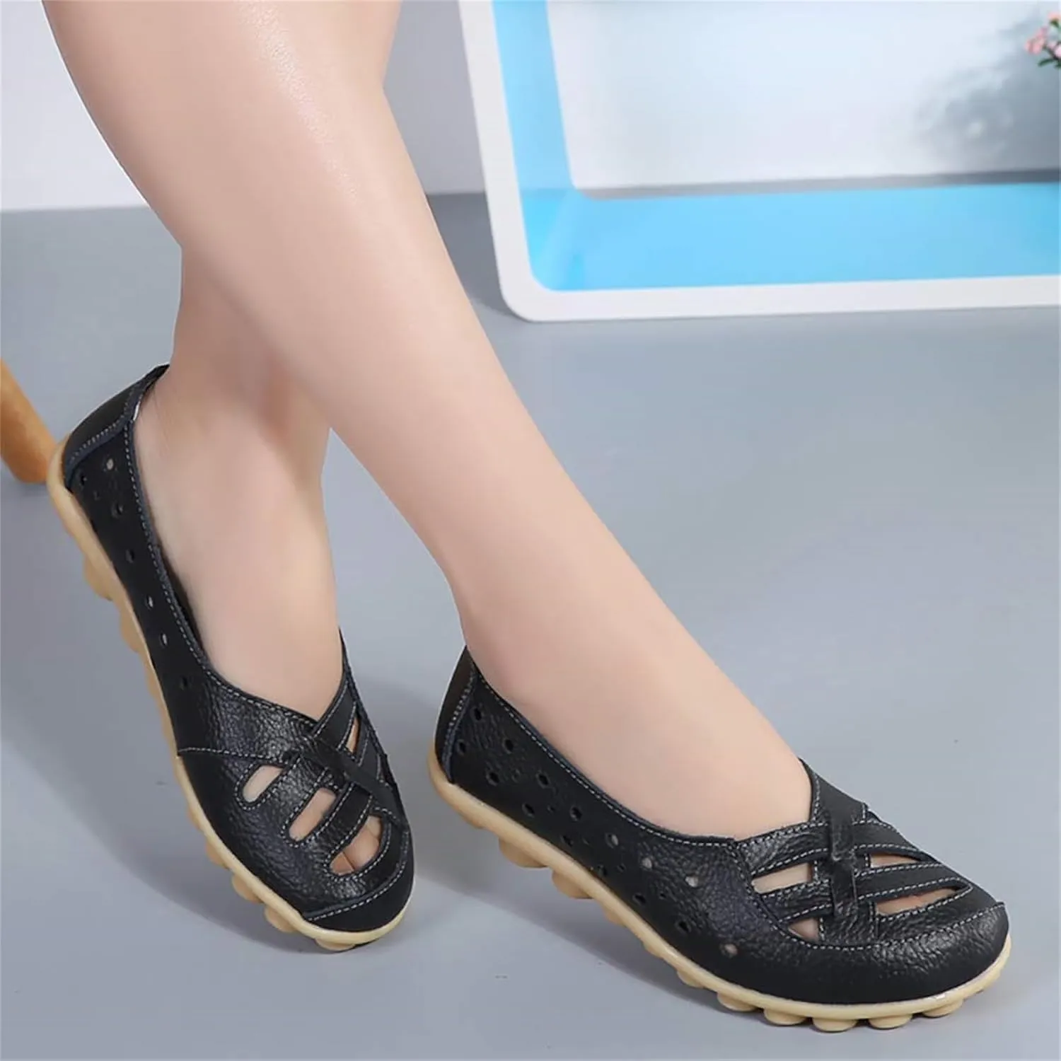 ZWRXW Women's Ballet Flat Shoes Pu Leather Comfortable Round Toe Slip On Flats Comfort Soft Non Slip Low Wedge Summer Dressy Dress Work Walking Flats Shoes with Breathable Eyelets